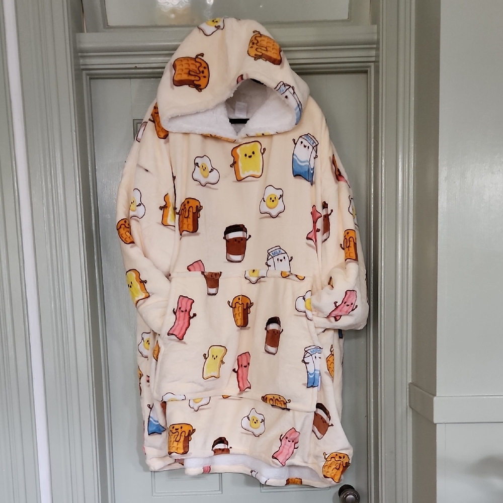 Playful Breakfast Print Women's Cream Robe